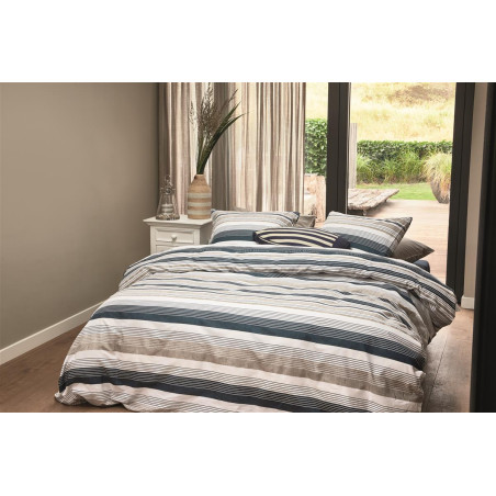 Voodipesukomplekt Sturdy Stripe Navy hind