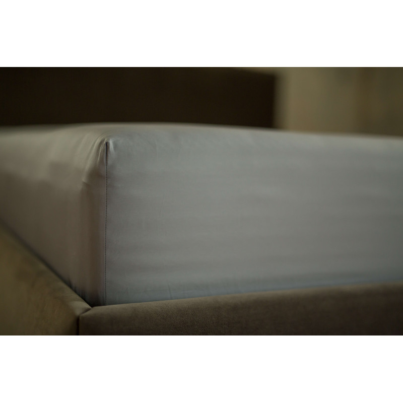 Kummiga satäänlina Douglas