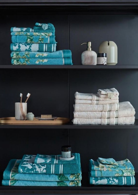 KÄTERÄTIKUD JA HOMMIKUMANTLID